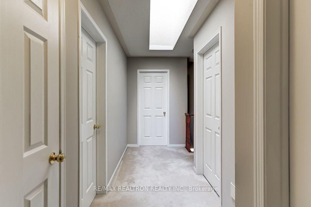 Photo 26 of 20 Raintree Drive, Markham, Village Green-South Unionville — HOMEH