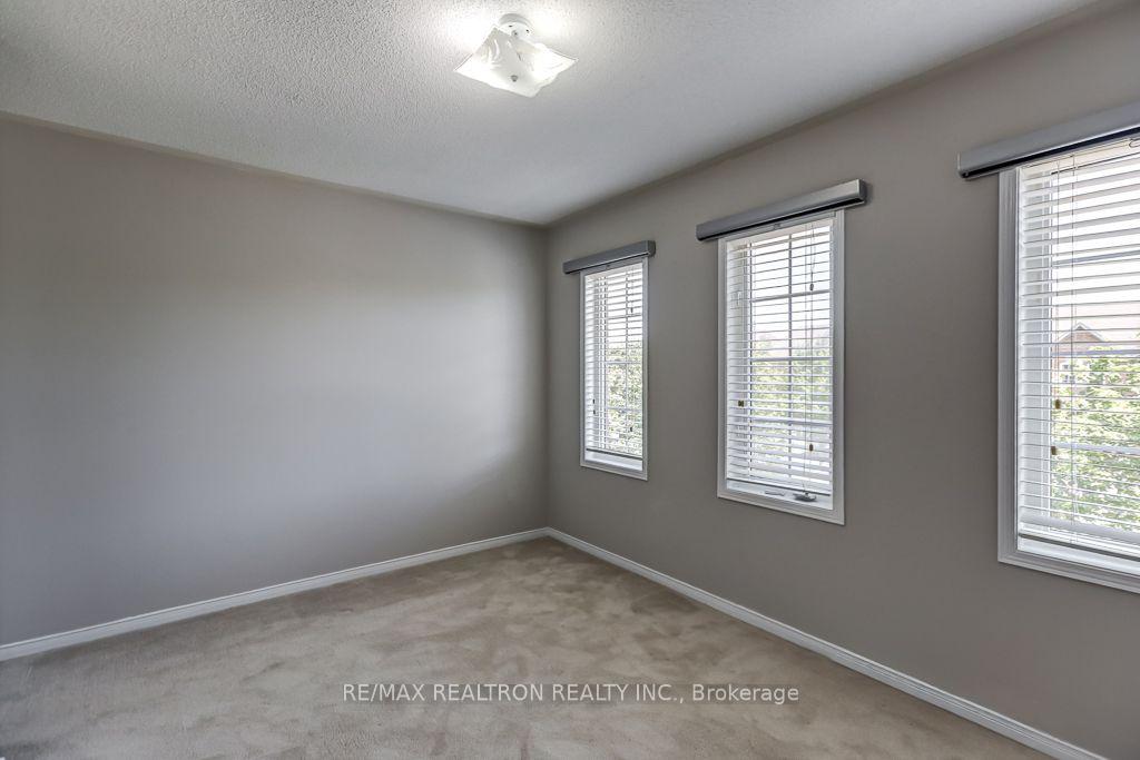 Photo 28 of 20 Raintree Drive, Markham, Village Green-South Unionville — HOMEH