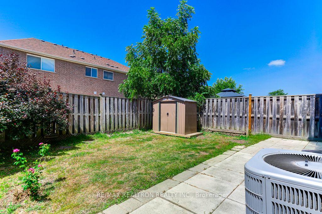 Photo 33 of 20 Raintree Drive, Markham, Village Green-South Unionville — HOMEH