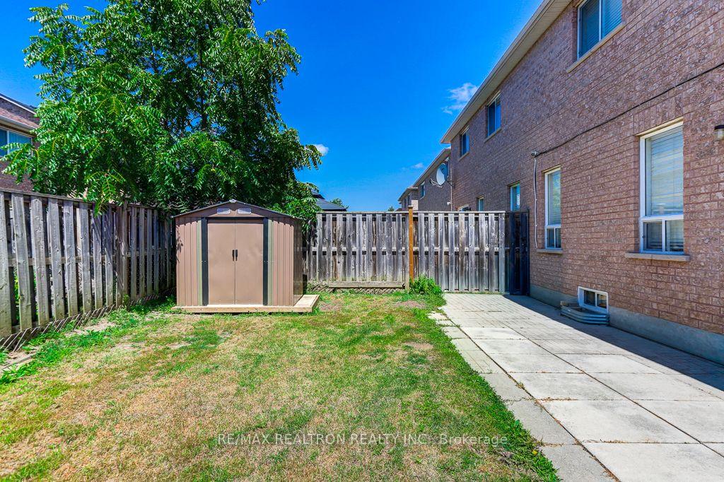 Photo 34 of 20 Raintree Drive, Markham, Village Green-South Unionville — HOMEH