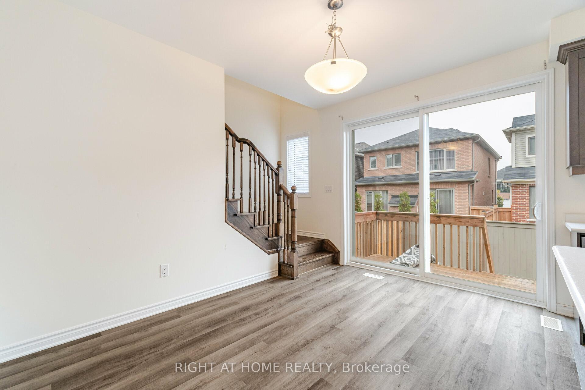 Photo 17 of 908 Sumac Gardens, Milton, Cobban — HOMEH