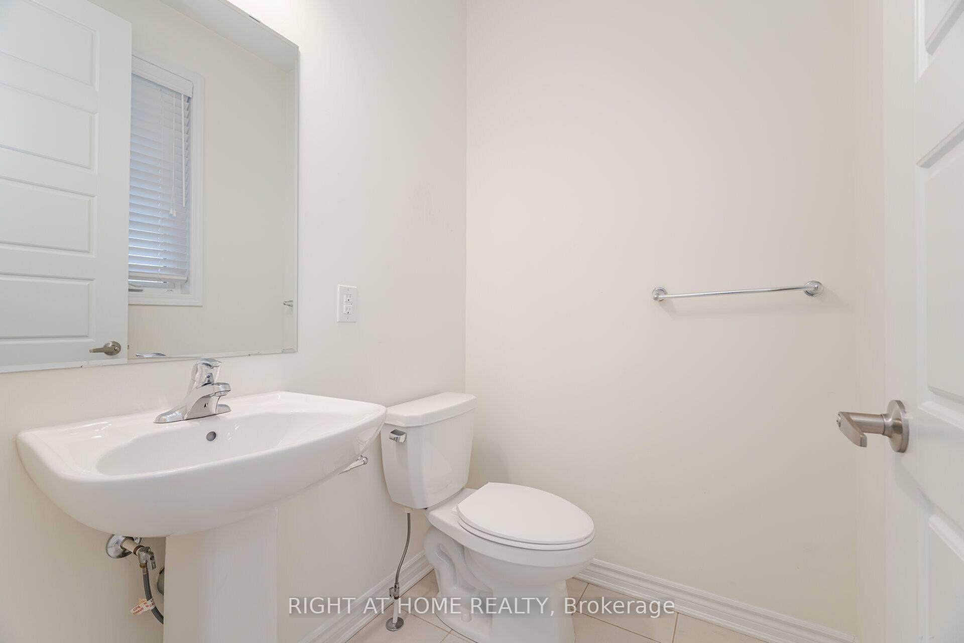 Photo 19 of 908 Sumac Gardens, Milton, Cobban — HOMEH