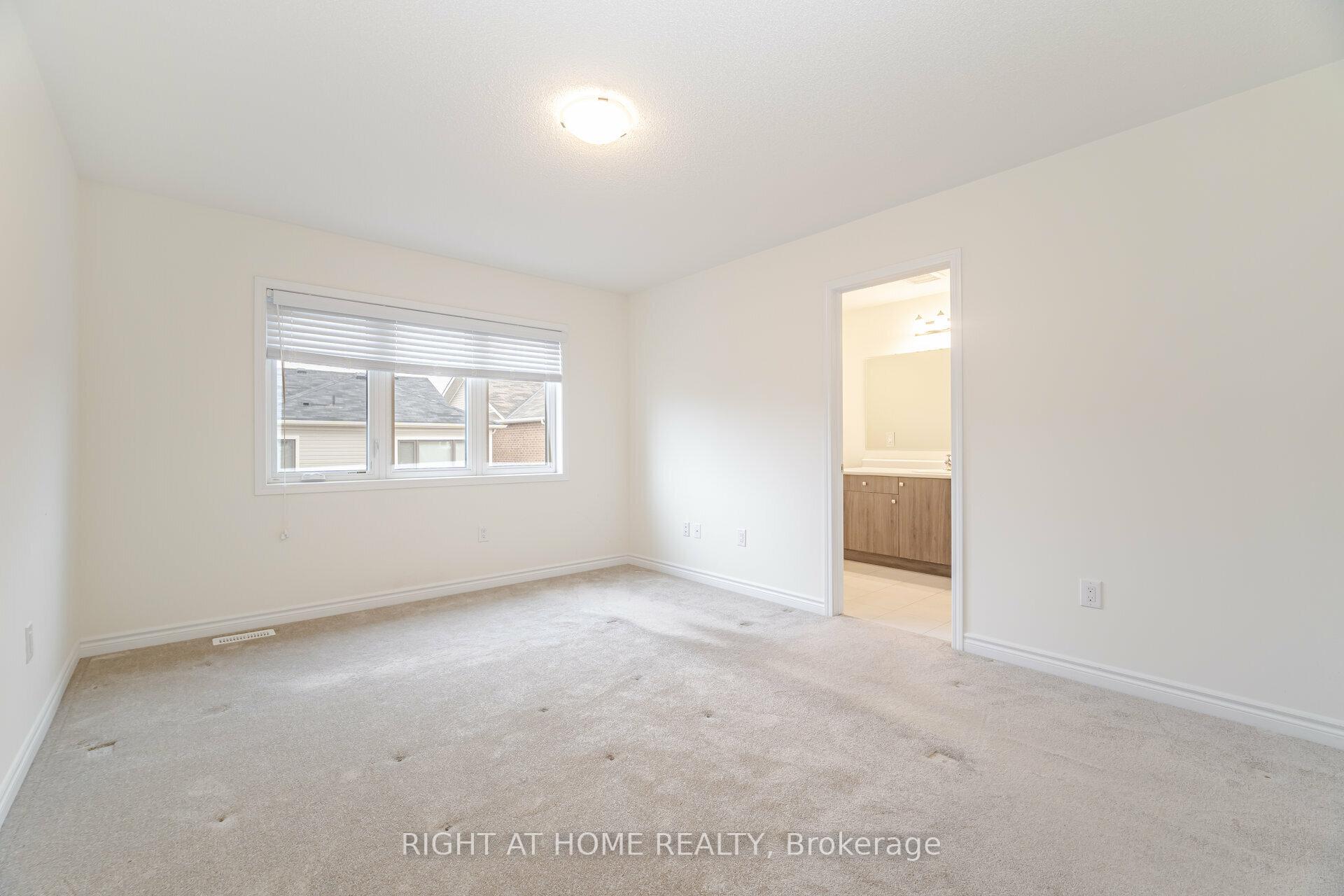 Photo 26 of 908 Sumac Gardens, Milton, Cobban — HOMEH