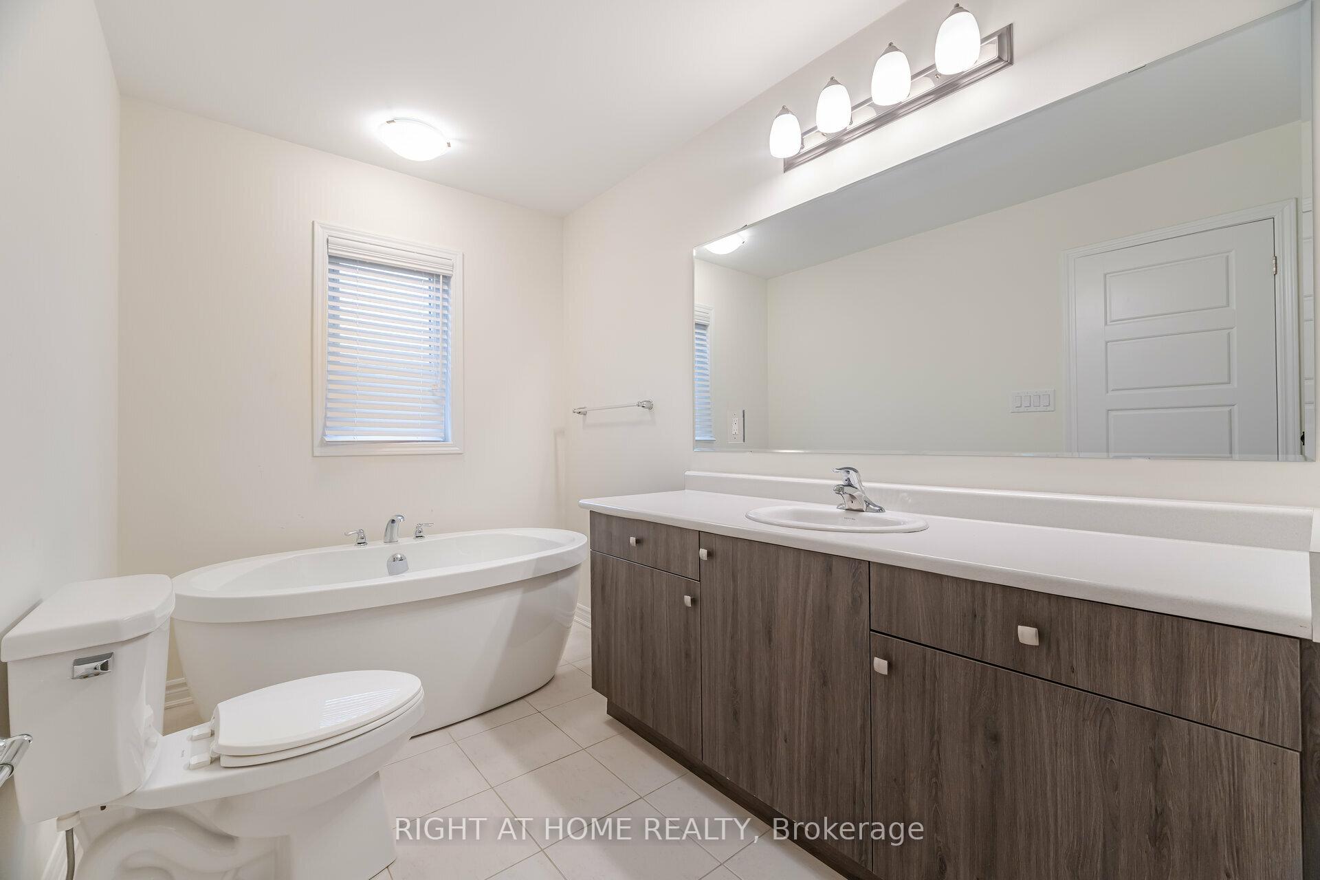 Photo 27 of 908 Sumac Gardens, Milton, Cobban — HOMEH