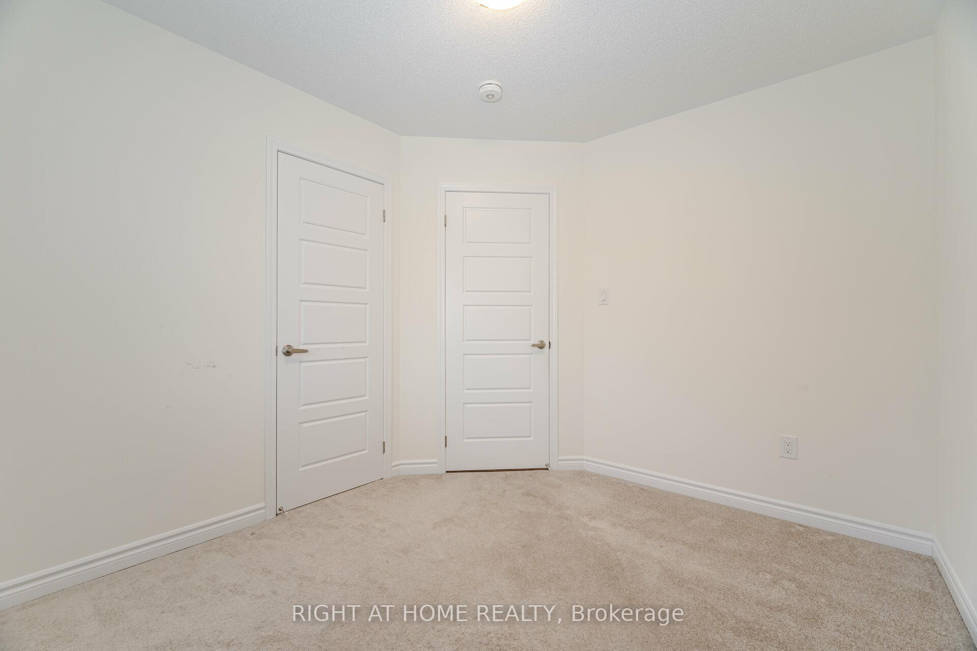 Photo 35 of 908 Sumac Gardens, Milton, Cobban — HOMEH