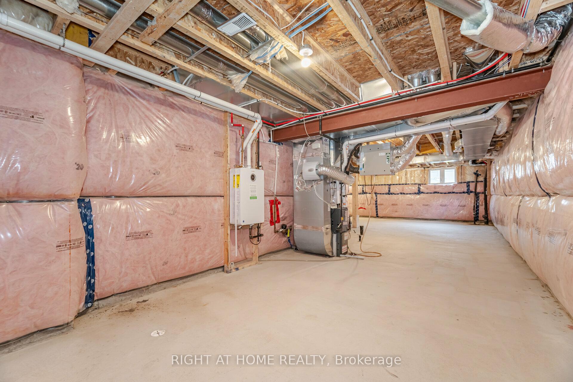 Photo 43 of 908 Sumac Gardens, Milton, Cobban — HOMEH