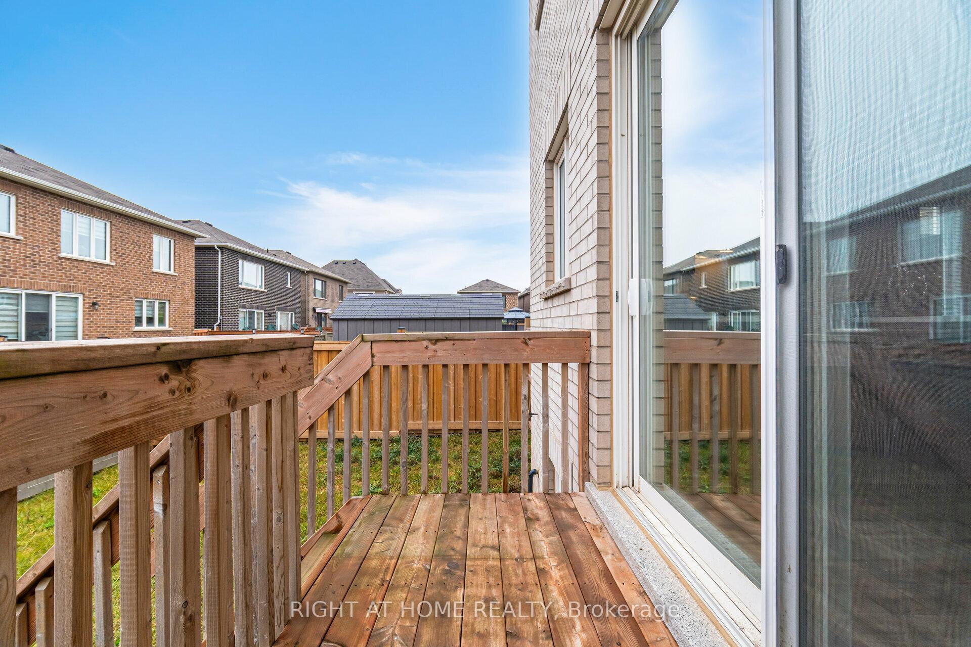 Photo 45 of 908 Sumac Gardens, Milton, Cobban — HOMEH