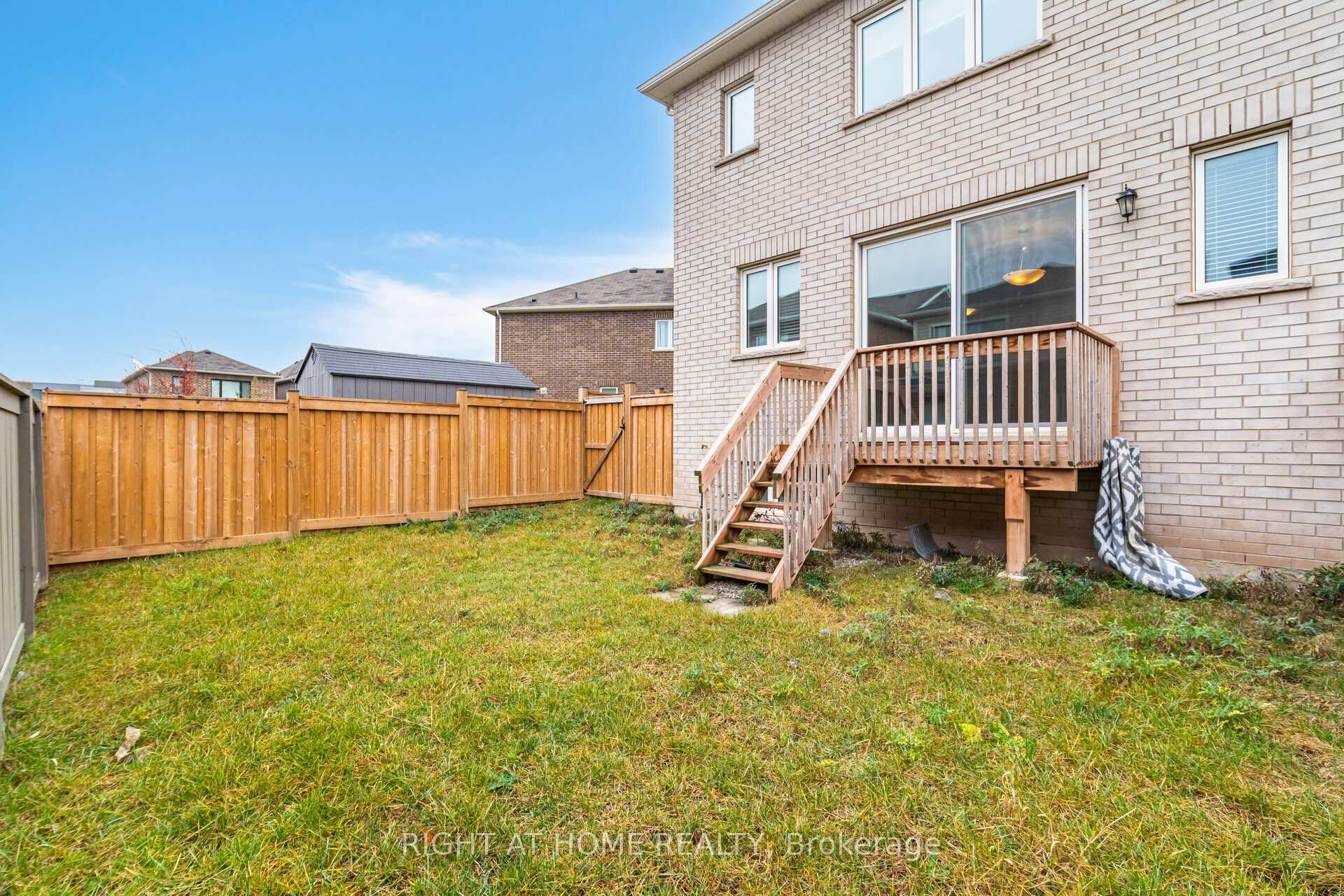 Photo 48 of 908 Sumac Gardens, Milton, Cobban — HOMEH