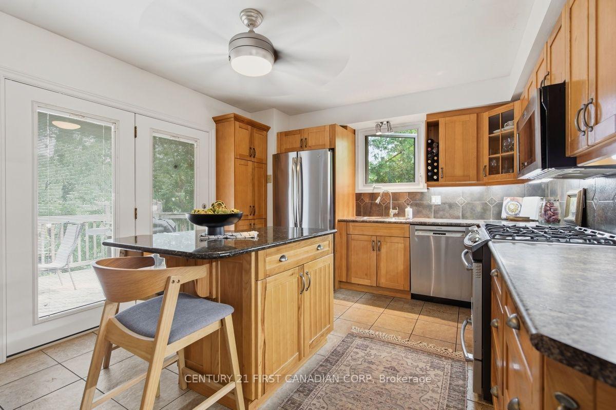 Photo 10 of 46 Ski Valley Crescent, London, South K — HOMEH
