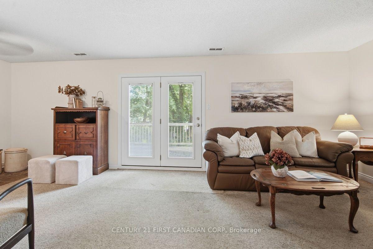 Photo 13 of 46 Ski Valley Crescent, London, South K — HOMEH