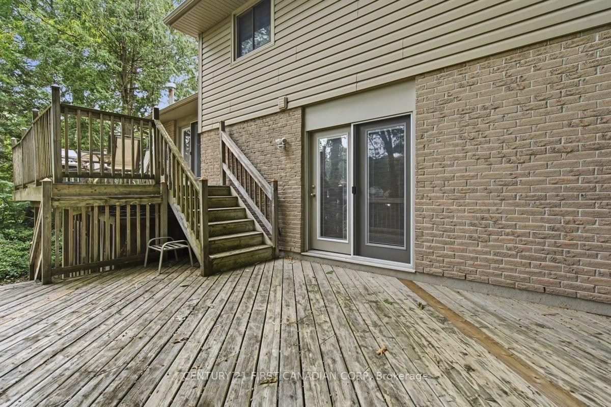 Photo 31 of 46 Ski Valley Crescent, London, South K — HOMEH
