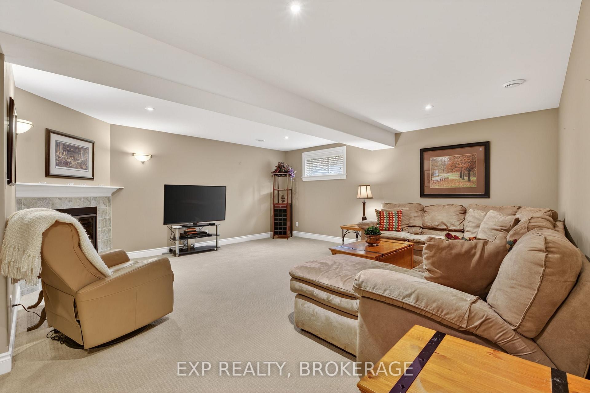 Photo 29 of 24 Admiral'S Court, Loyalist, Bath — HOMEH