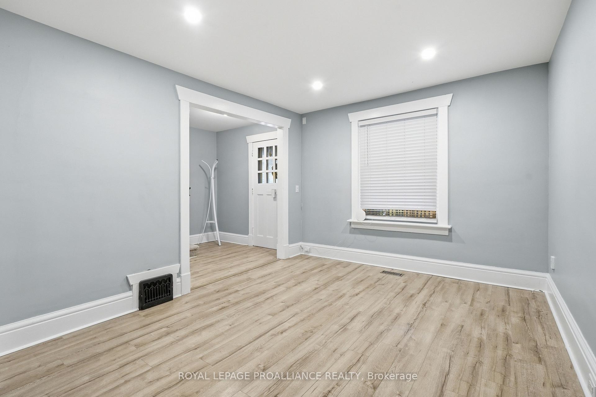 Photo 9 of 95 Chatham Street, Belleville, Belleville Ward — HOMEH