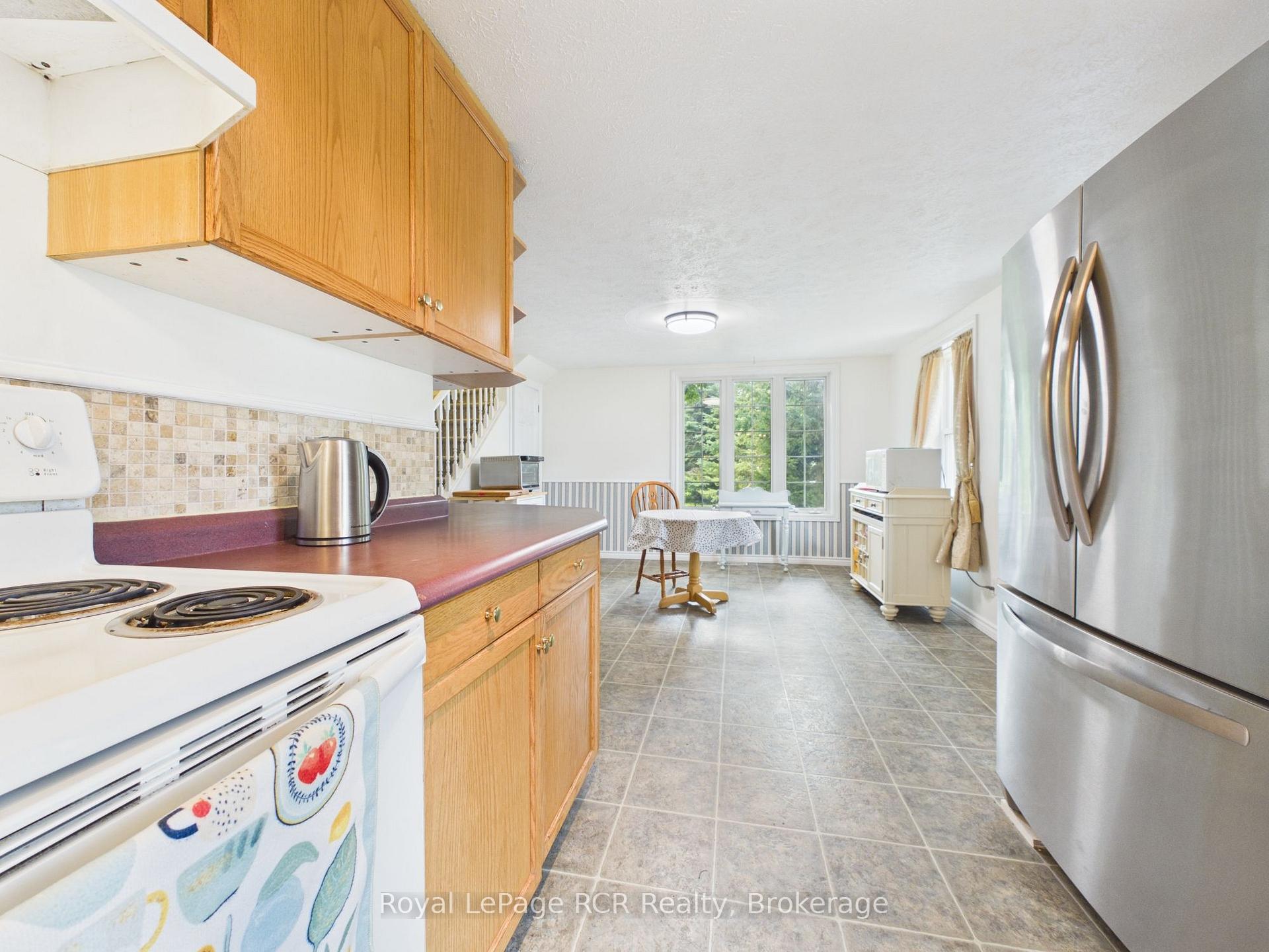 Photo 16 of 2055 Princess Street S, Howick — HOMEH