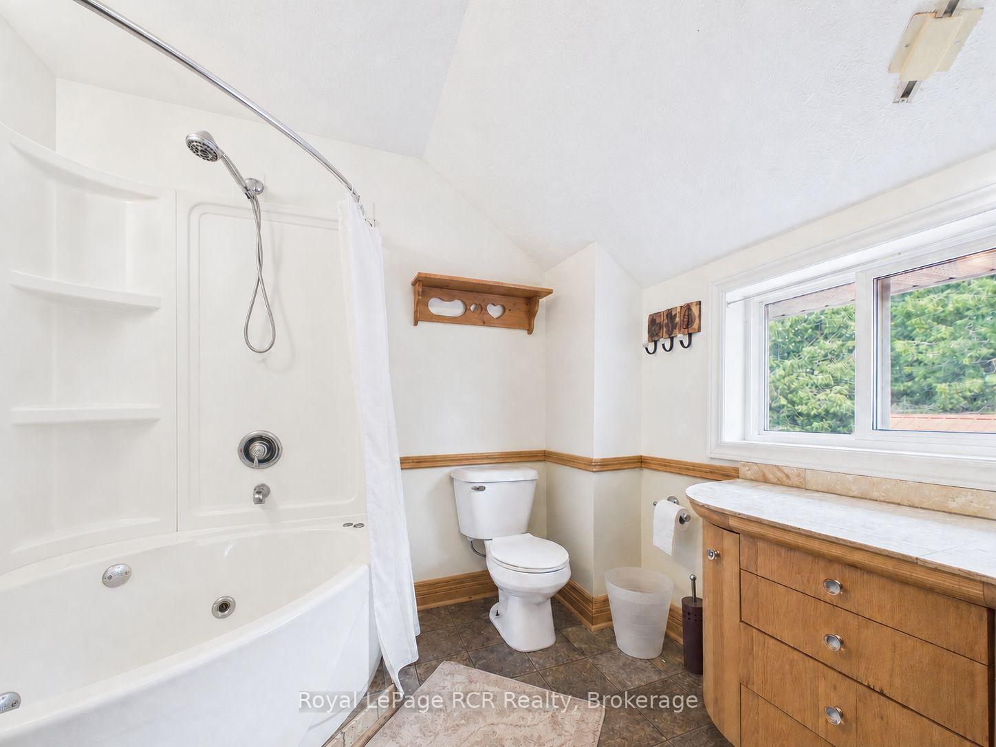 Photo 25 of 2055 Princess Street S, Howick — HOMEH