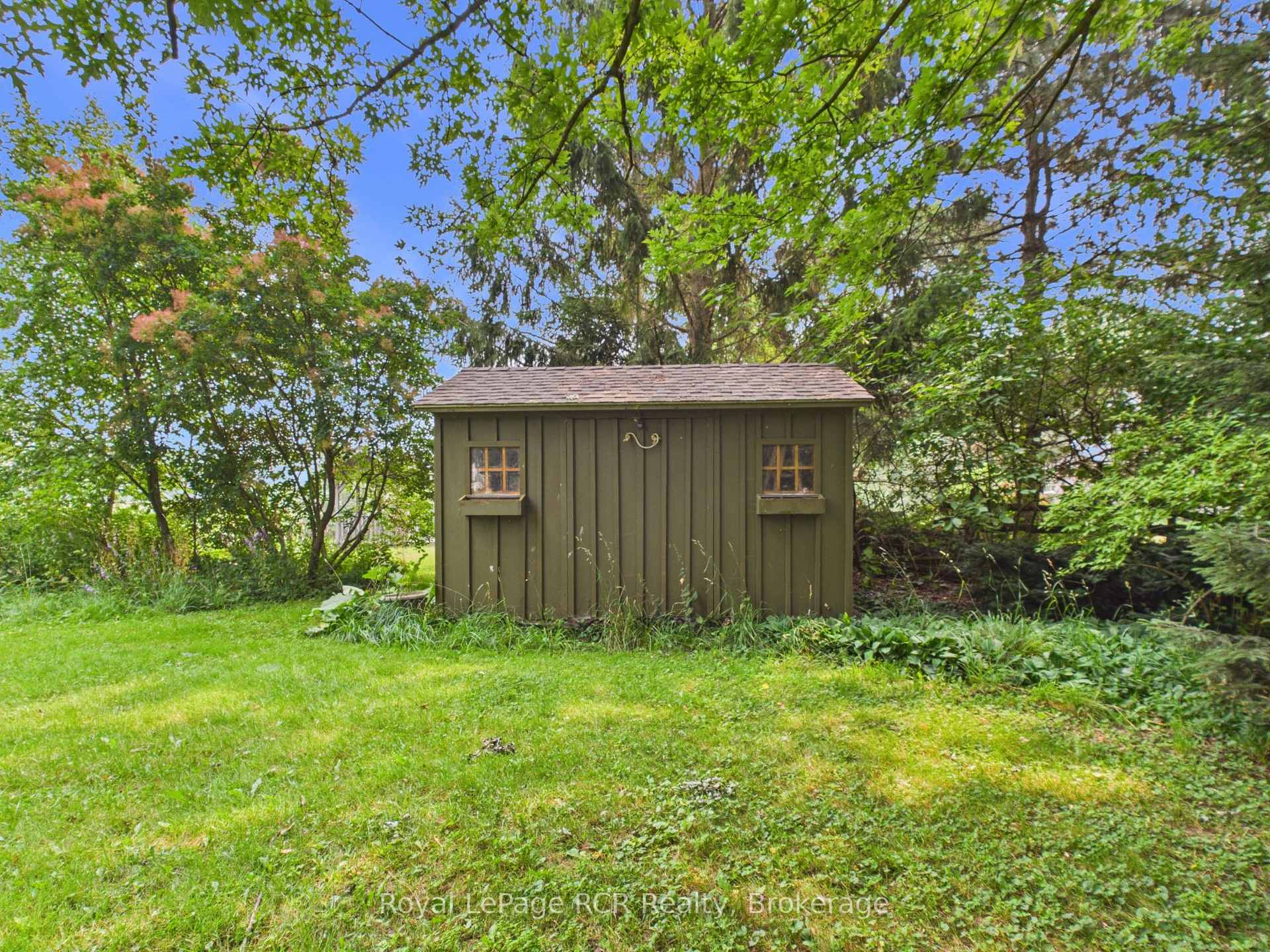 Photo 33 of 2055 Princess Street S, Howick — HOMEH