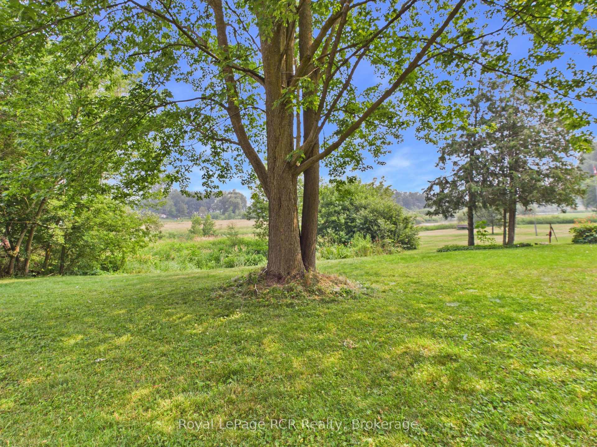 Photo 35 of 2055 Princess Street S, Howick — HOMEH