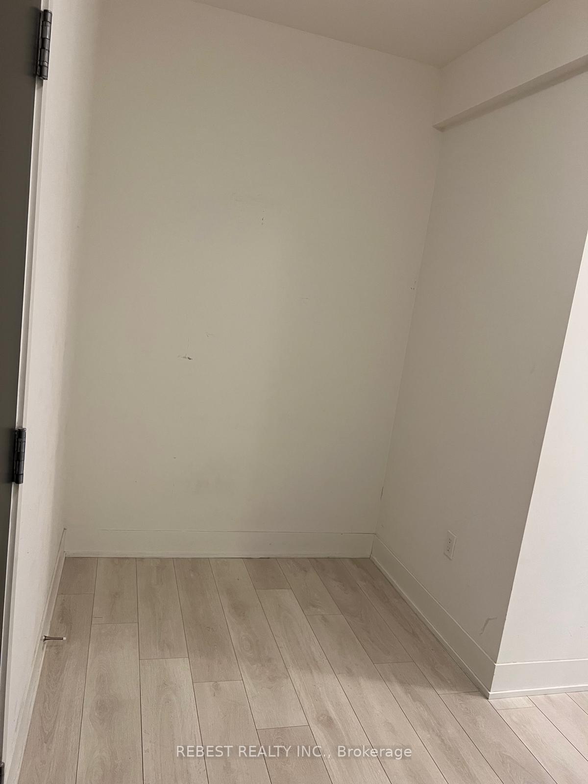 Photo 23 of Unit 402, 2908 Highway 7 Road, Vaughan, Concord — HOMEH