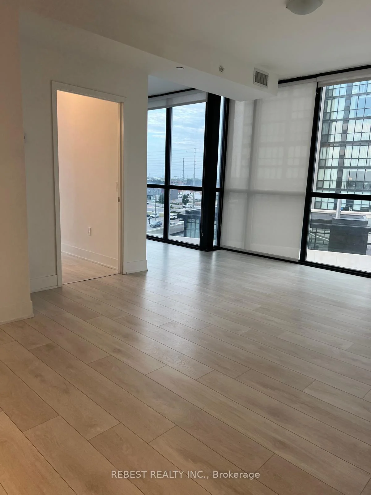 Photo 21 of Unit 402, 2908 Highway 7 Road, Vaughan, Concord — HOMEH