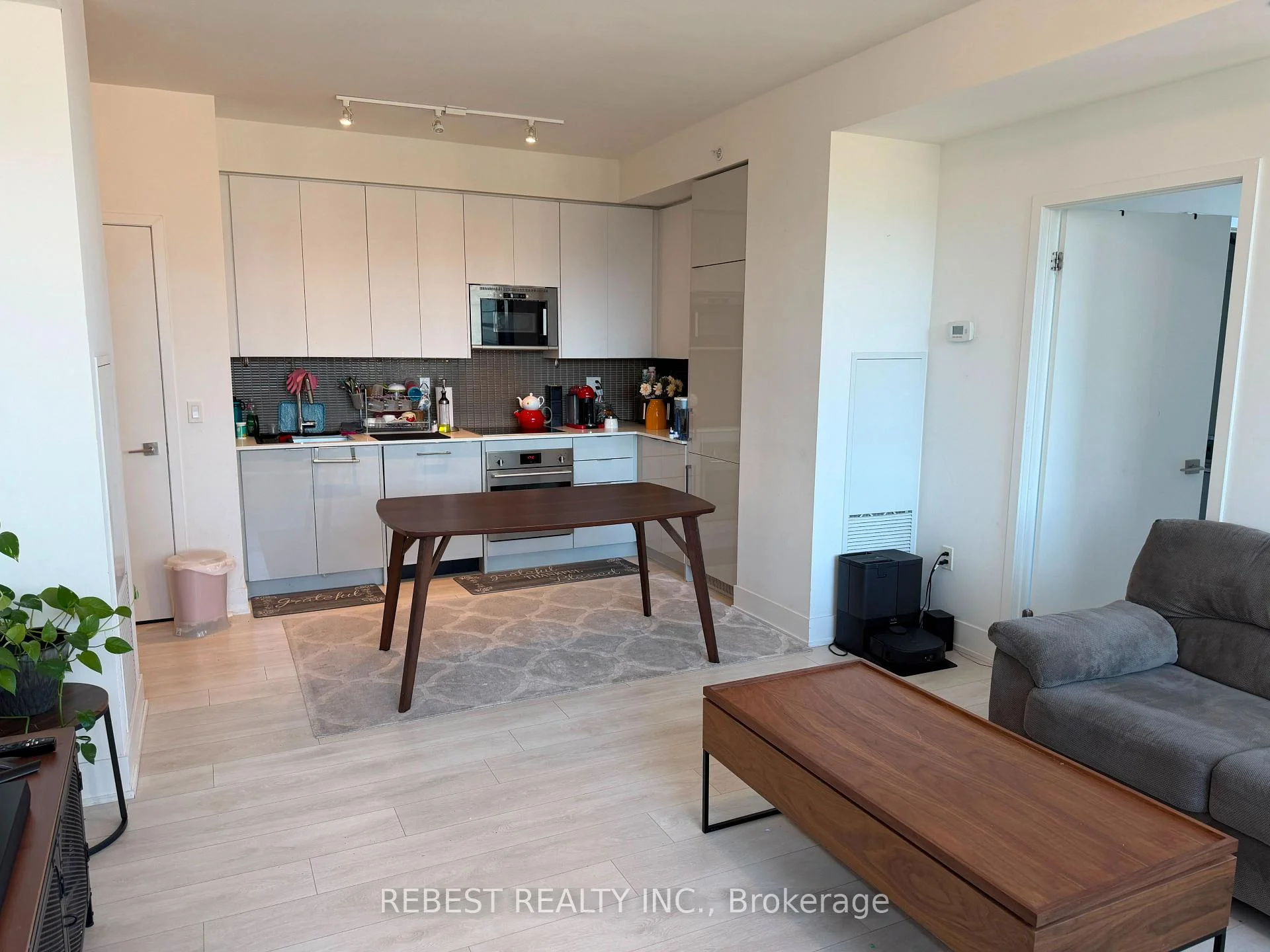 Photo 30 of Unit 402, 2908 Highway 7 Road, Vaughan, Concord — HOMEH