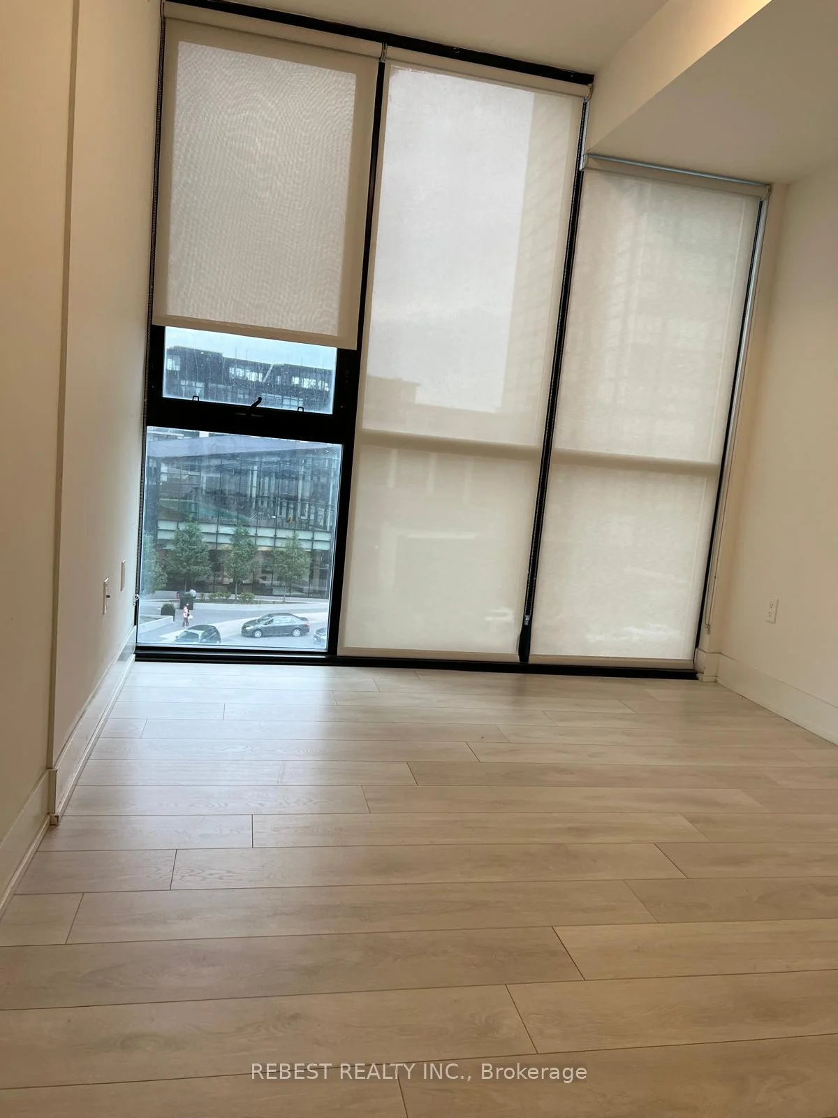 Photo 51 of Unit 402, 2908 Highway 7 Road, Vaughan, Concord — HOMEH