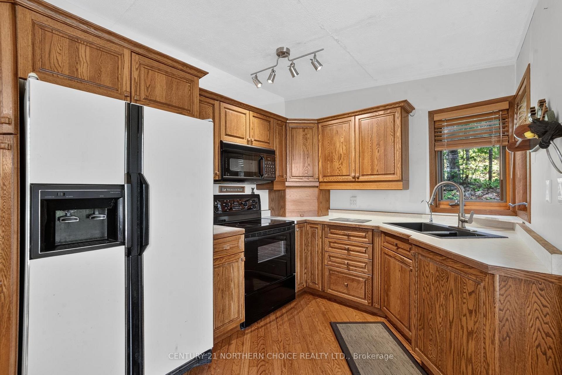 Photo 11 of 102 Beryl Winder Road, Kenora, Keewatin North — HOMEH