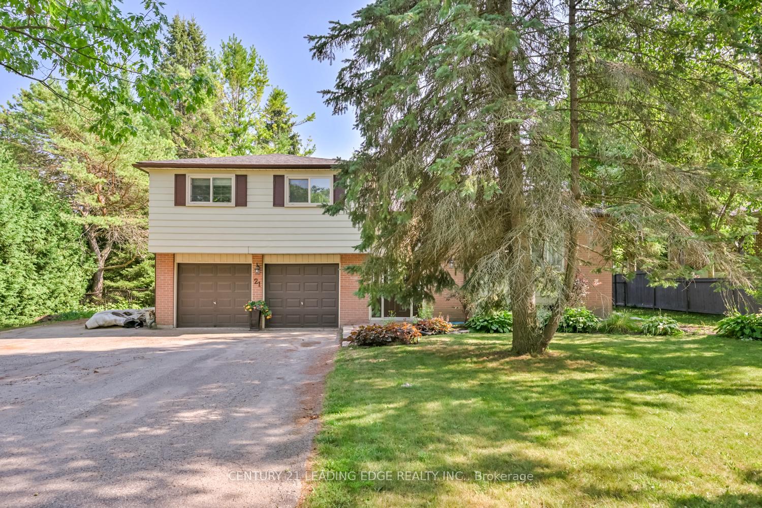Photo 2 of 21 Jonathan Street, Uxbridge — HOMEH