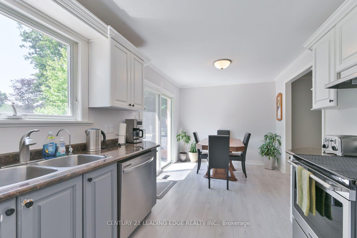 Photo 12 of 21 Jonathan Street, Uxbridge — HOMEH