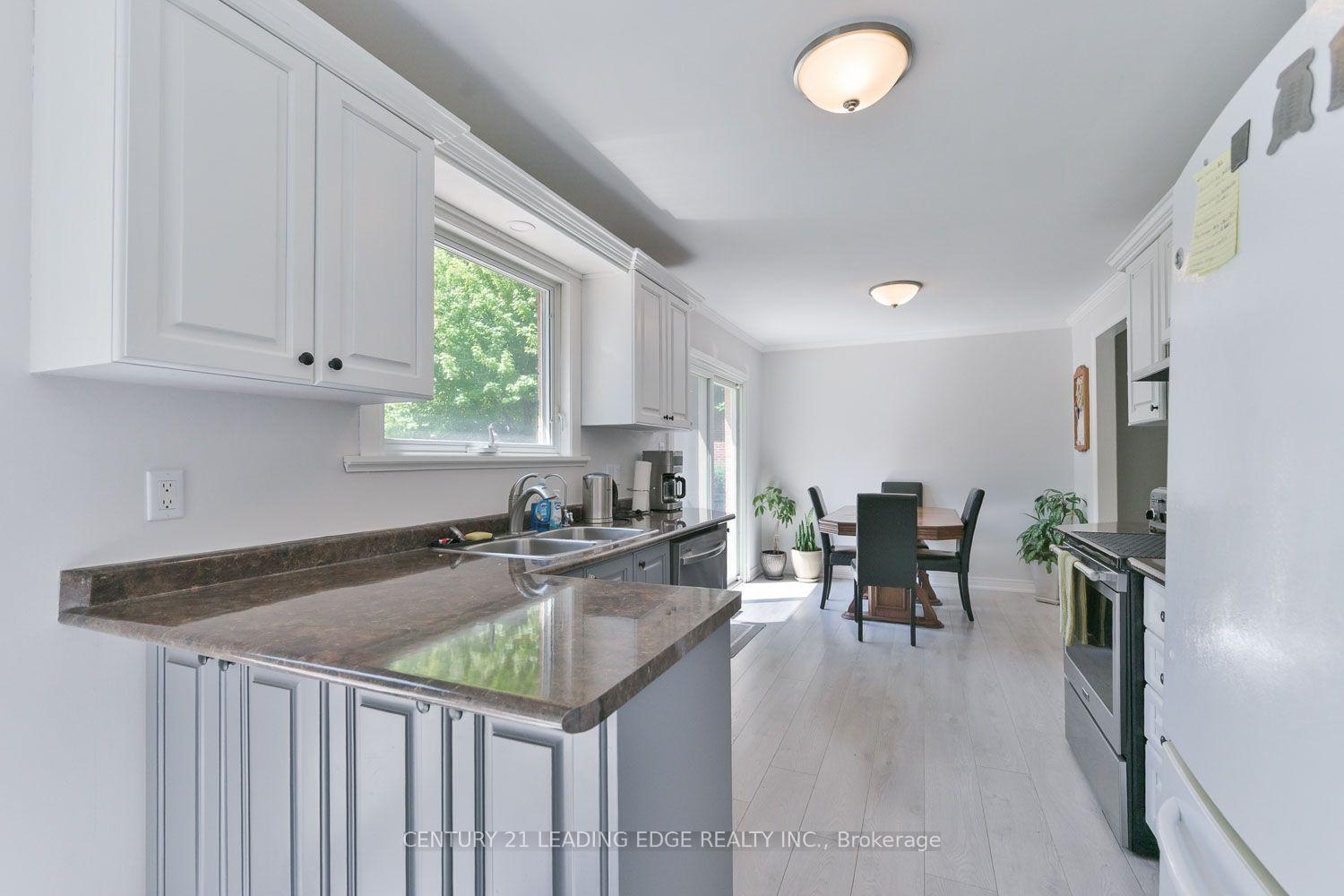 Photo 13 of 21 Jonathan Street, Uxbridge — HOMEH