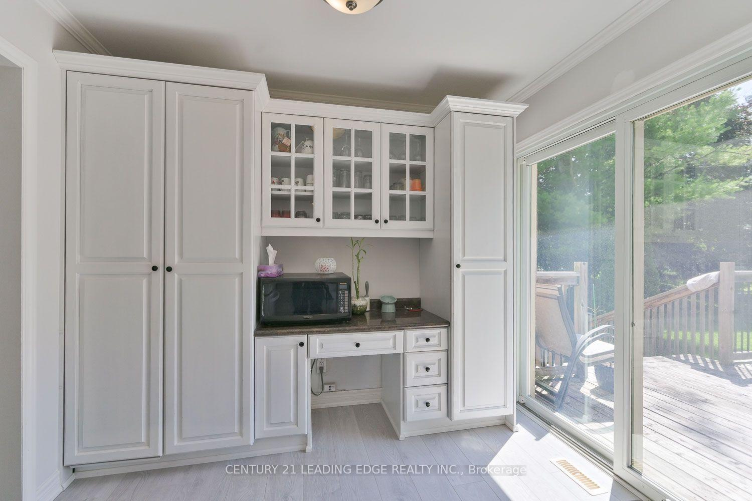 Photo 15 of 21 Jonathan Street, Uxbridge — HOMEH
