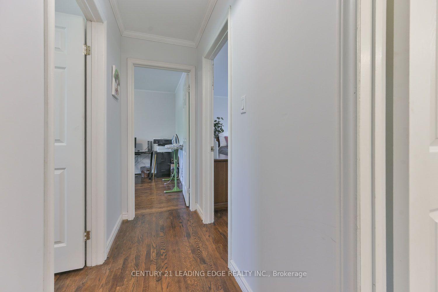Photo 22 of 21 Jonathan Street, Uxbridge — HOMEH