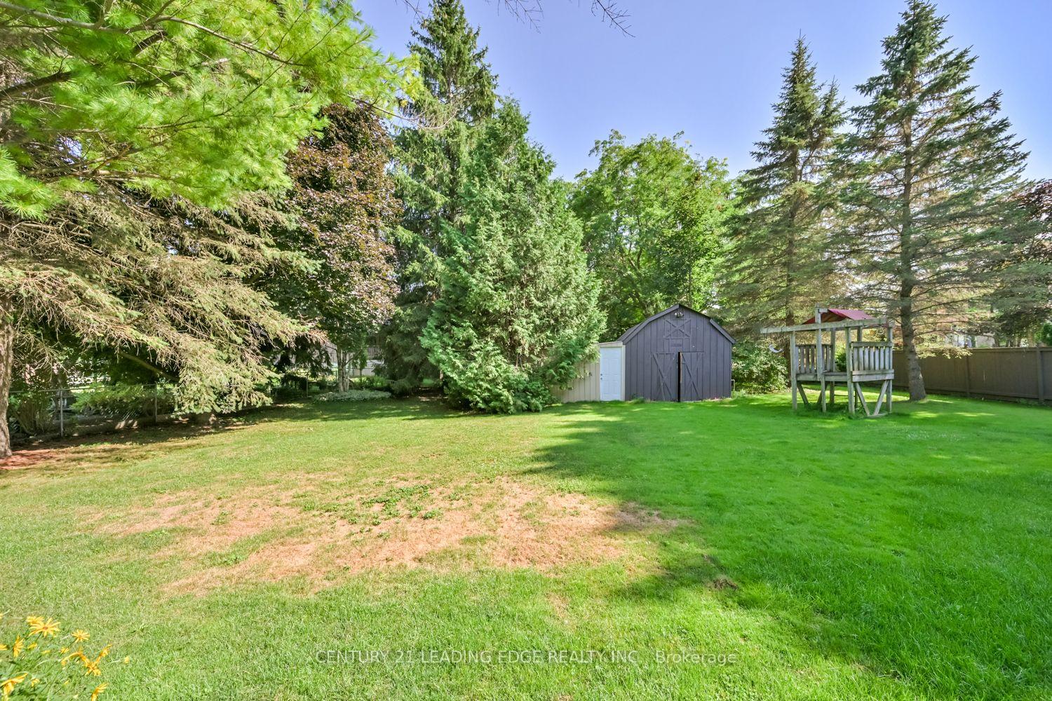 Photo 27 of 21 Jonathan Street, Uxbridge — HOMEH