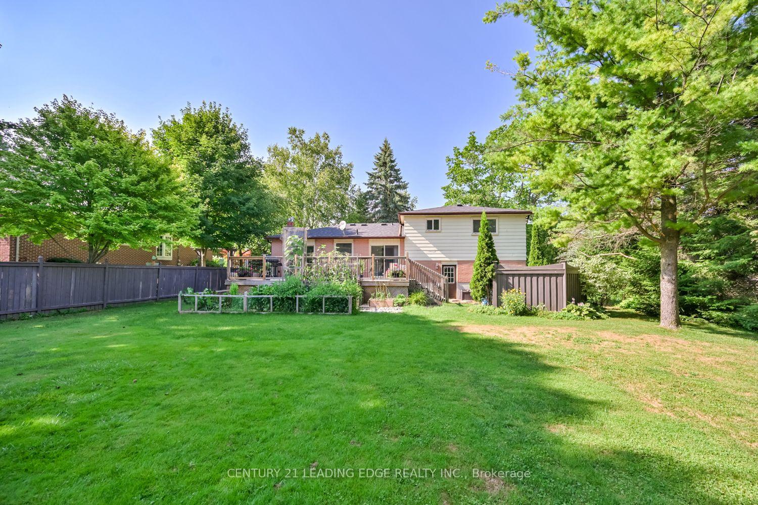 Photo 31 of 21 Jonathan Street, Uxbridge — HOMEH
