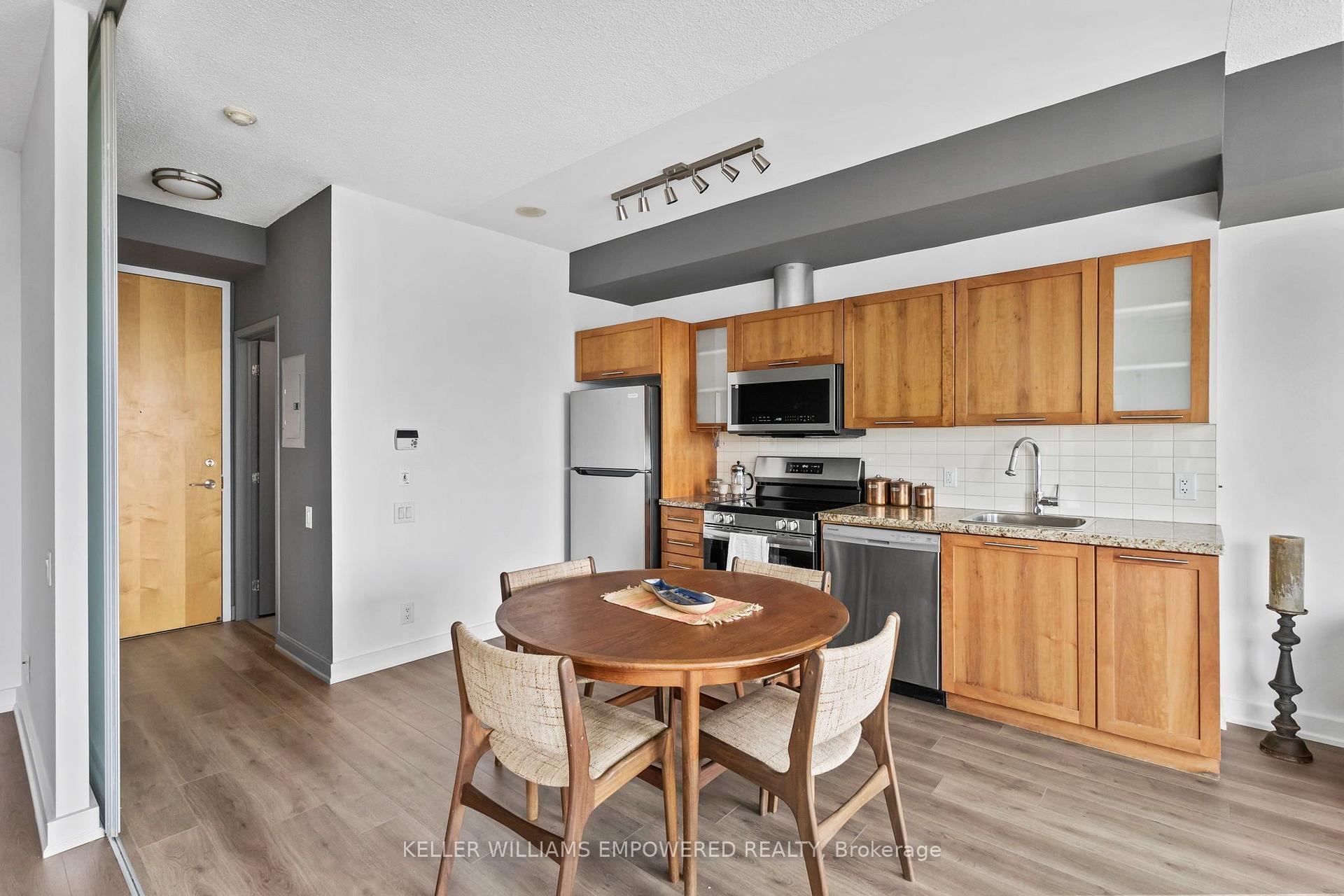 Photo 11 of Unit 1206, 33 Mill Street, Toronto, Waterfront Communities — HOMEH