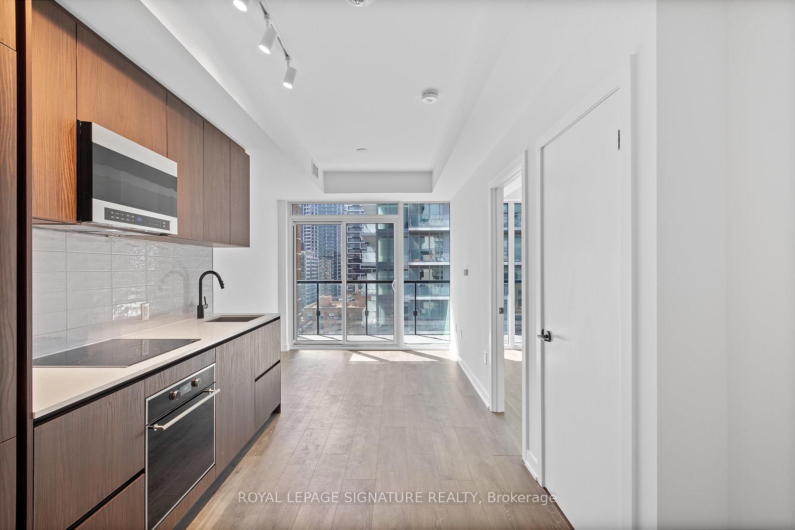 Front of Unit 1205, 127 Broadway Avenue