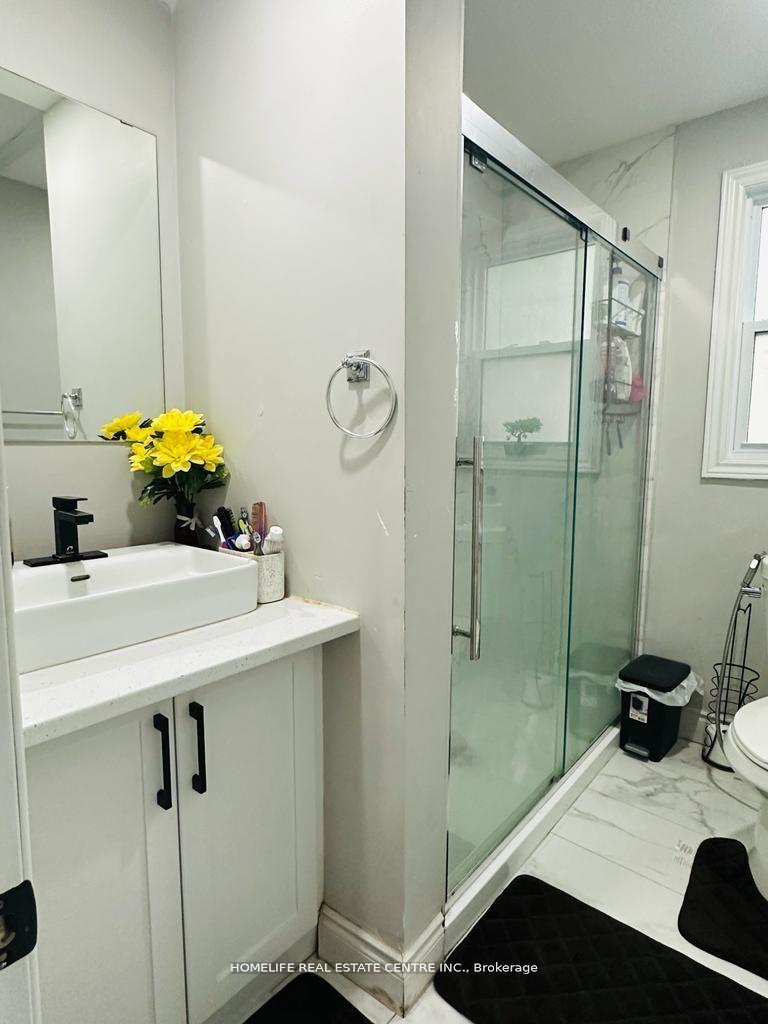 Photo 14 of 10 Parkwood Drive, St. Catharines, Secord Woods — HOMEH