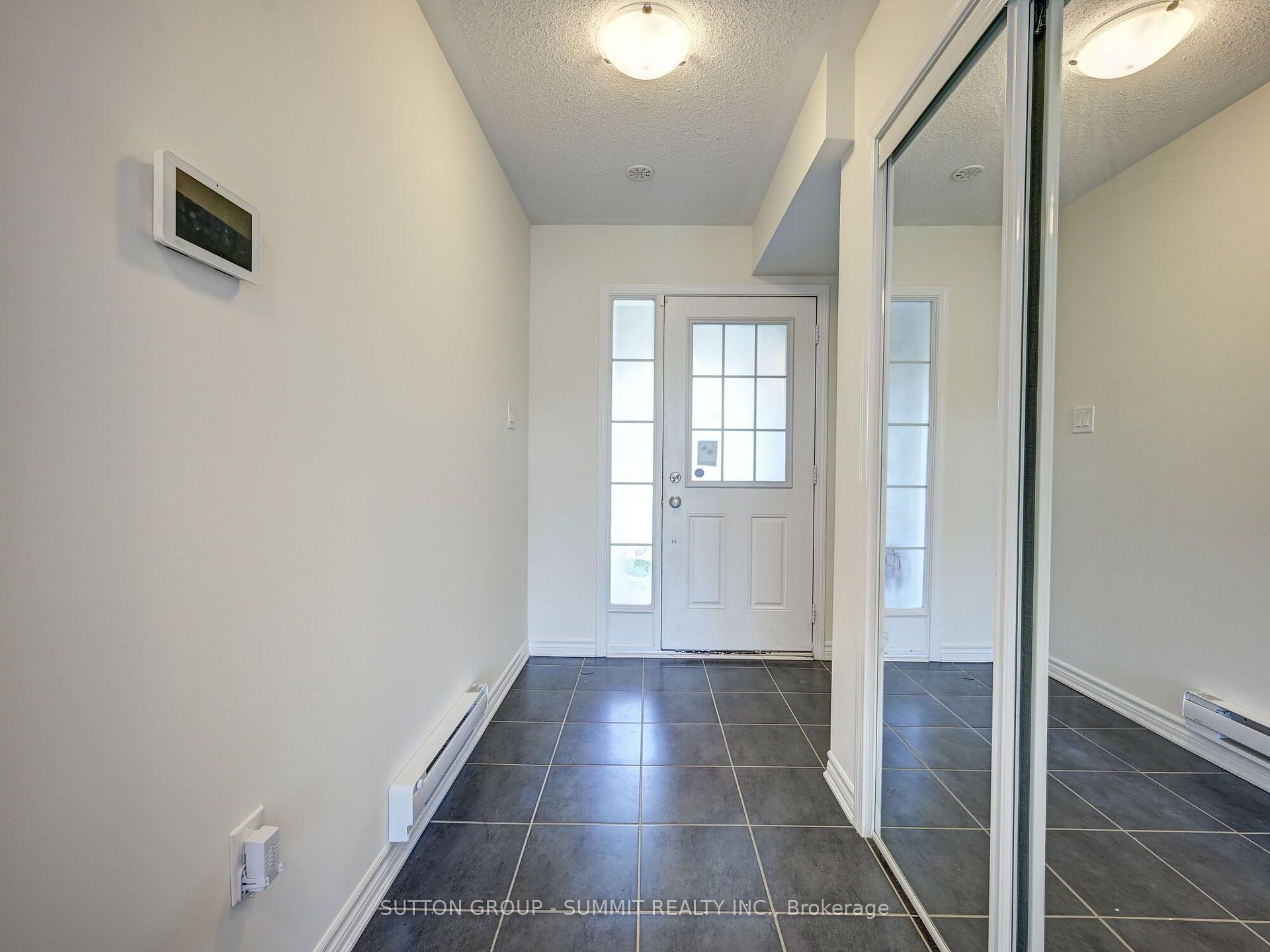 Photo 3 of 26 Quillberry Close, Brampton, Northwest Brampton — HOMEH