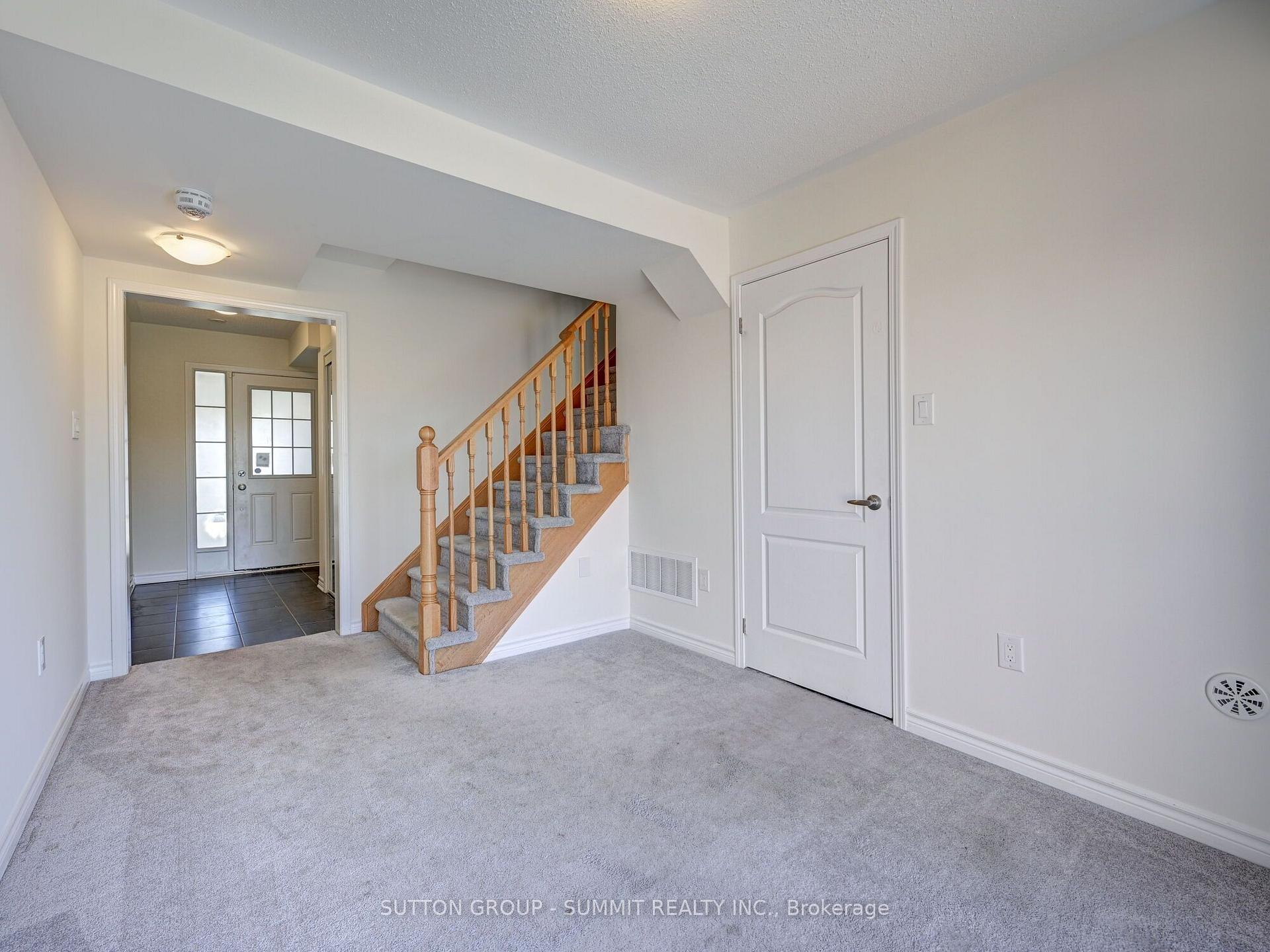 Photo 6 of 26 Quillberry Close, Brampton, Northwest Brampton — HOMEH