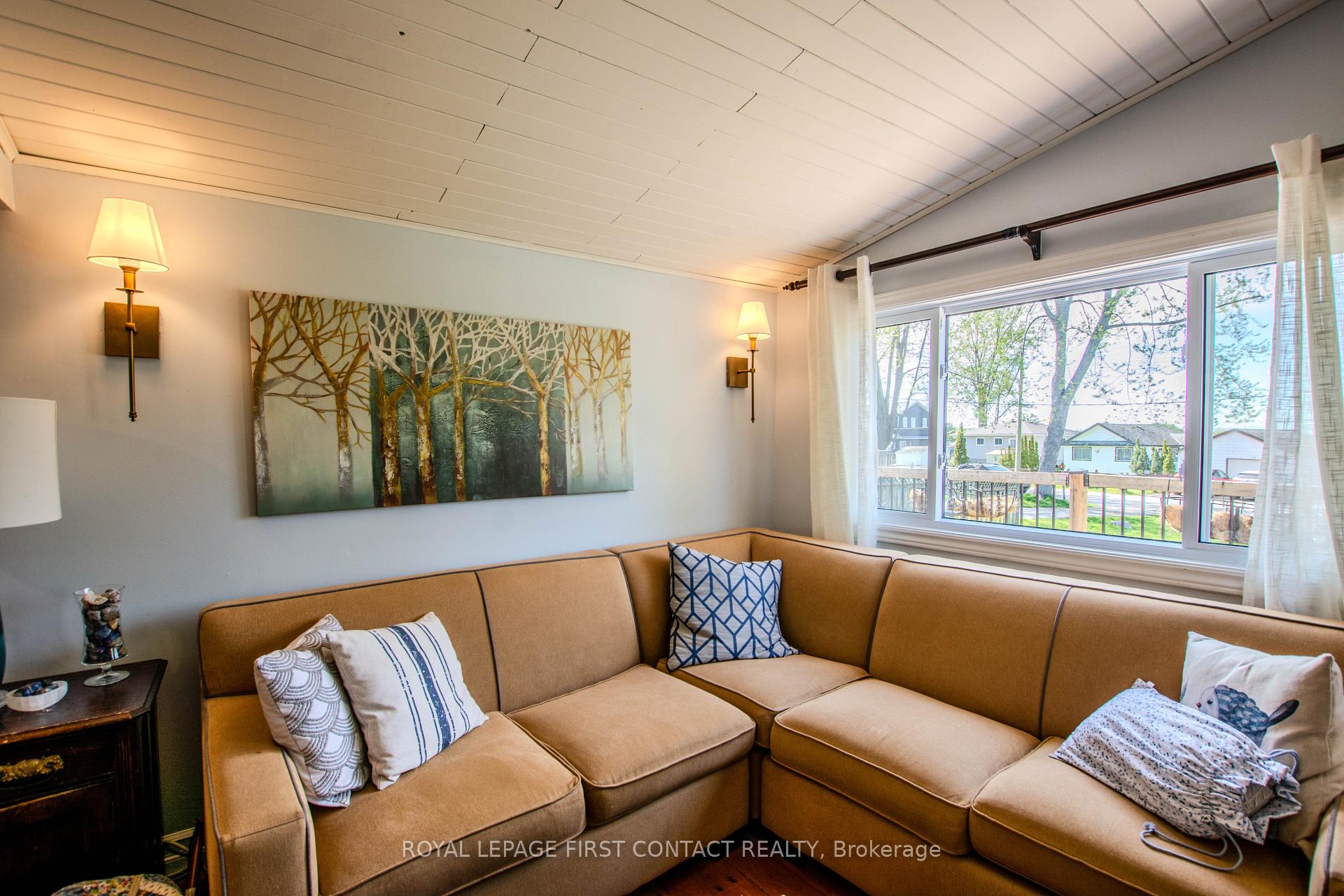 Photo 8 of 537 O'leary Lane, Tay, Victoria Harbour — HOMEH