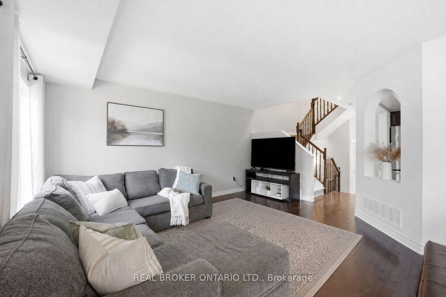 Photo 9 of 607 Petrichor Crescent, Ottawa, Avalon West — HOMEH