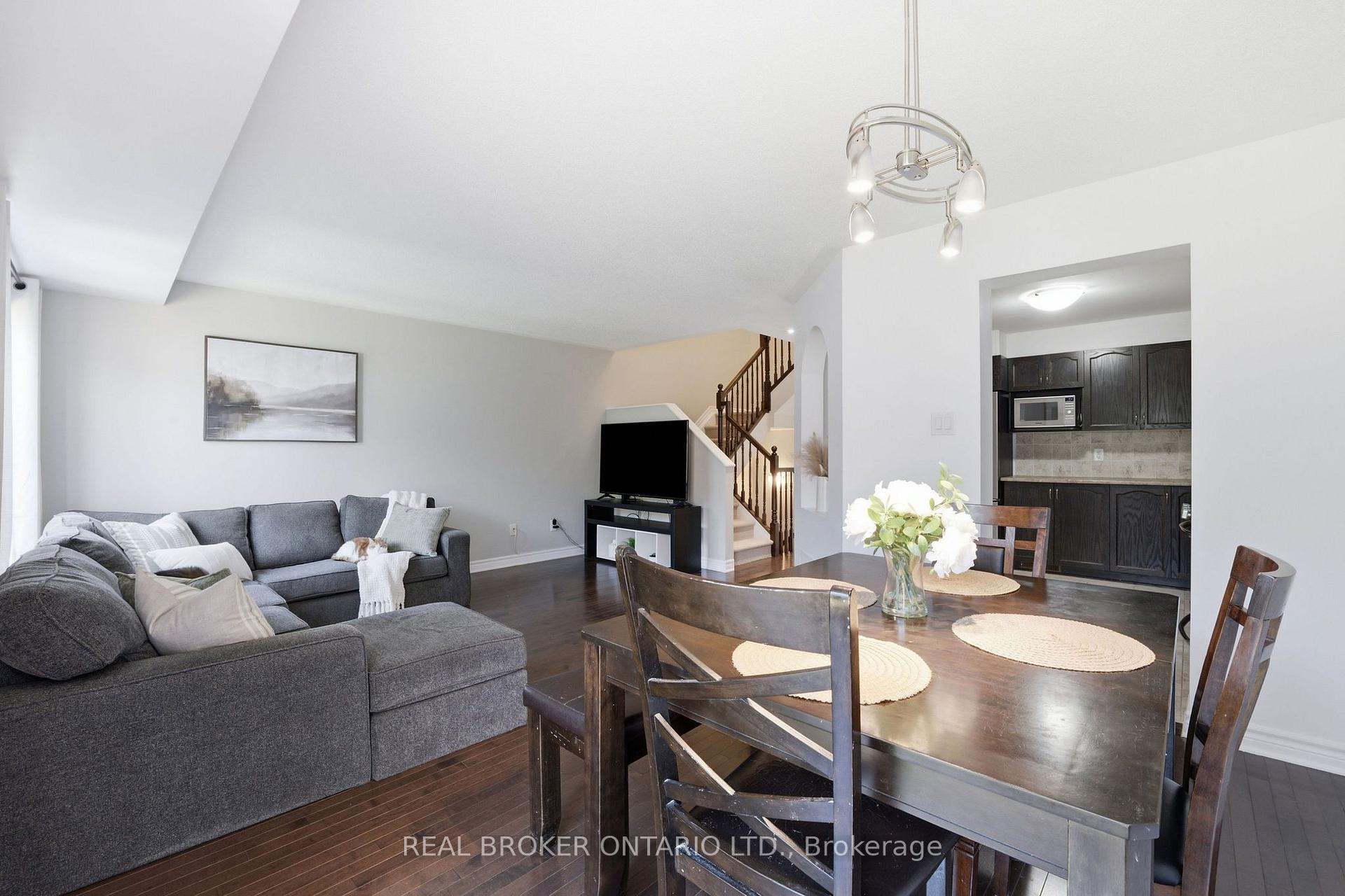 Photo 10 of 607 Petrichor Crescent, Ottawa, Avalon West — HOMEH