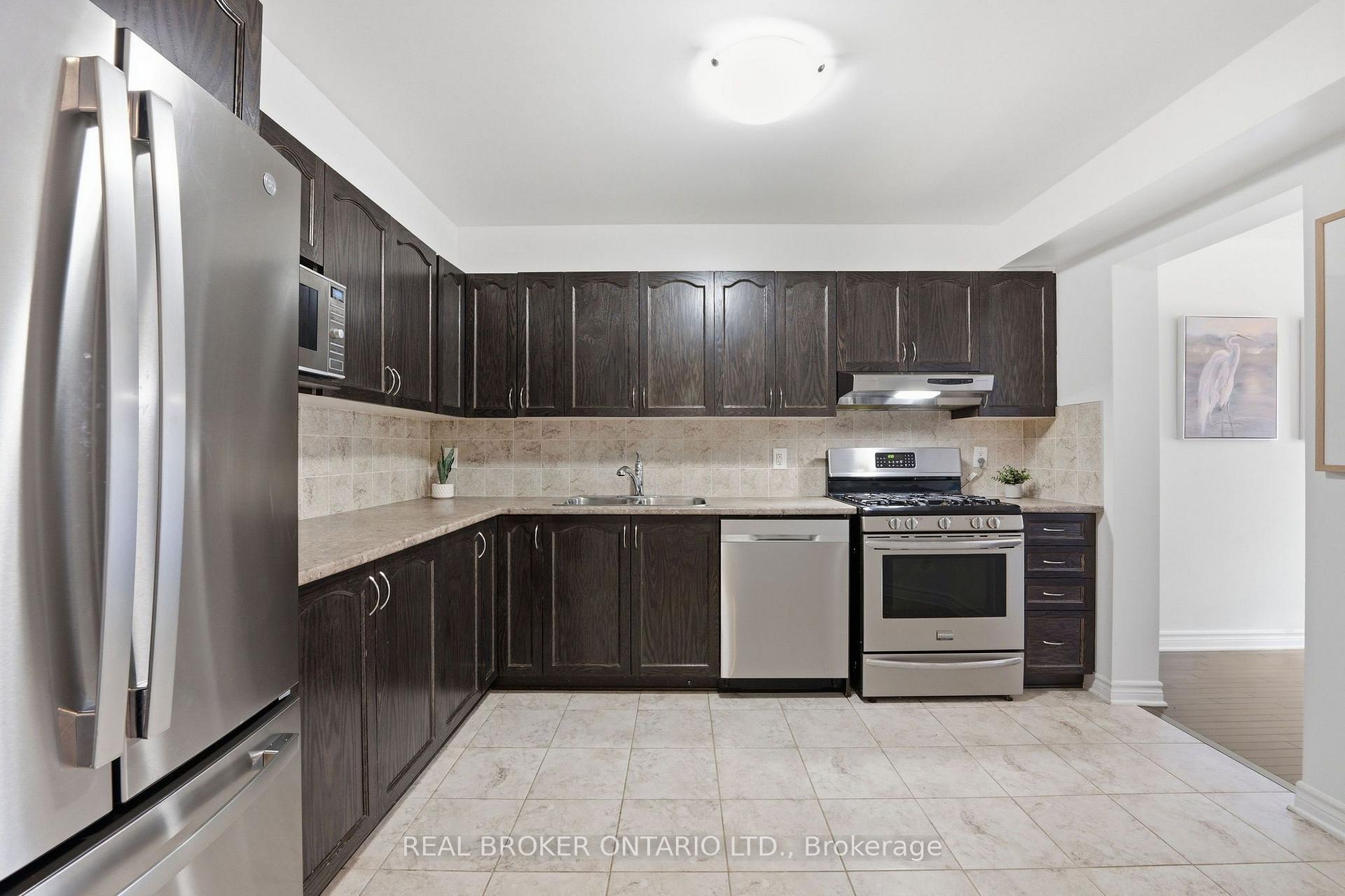 Photo 13 of 607 Petrichor Crescent, Ottawa, Avalon West — HOMEH