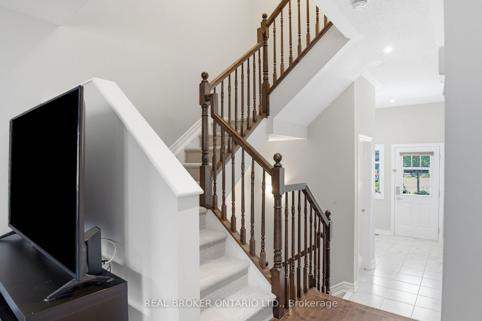 Photo 15 of 607 Petrichor Crescent, Ottawa, Avalon West — HOMEH