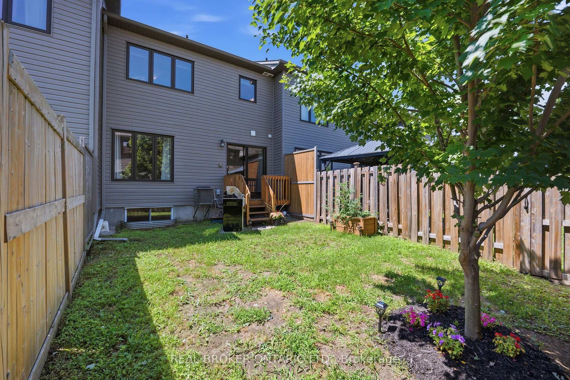 Photo 31 of 607 Petrichor Crescent, Ottawa, Avalon West — HOMEH