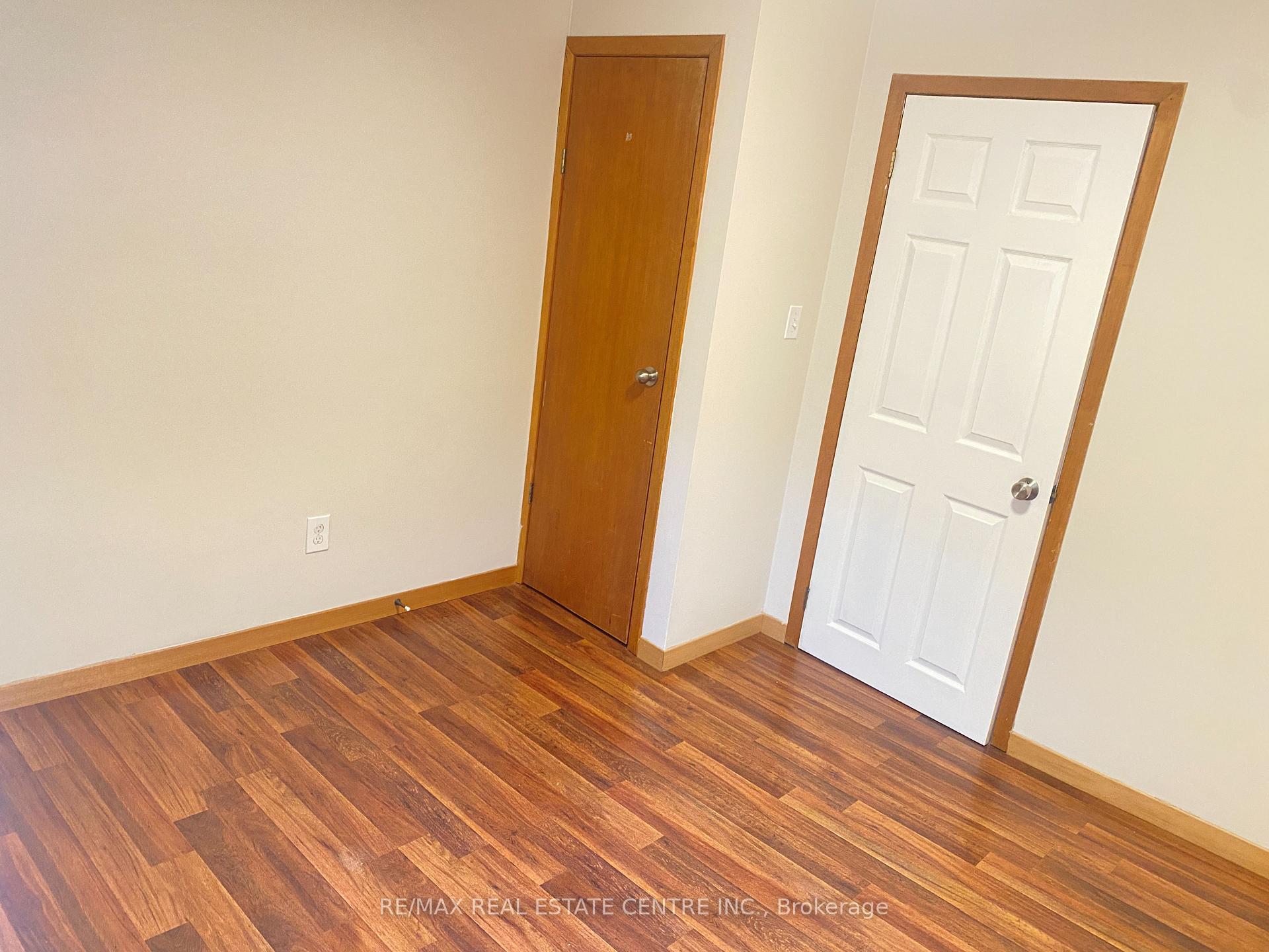 Photo 15 of 58A Fifth Avenue, Kitchener, Stanley Park — HOMEH