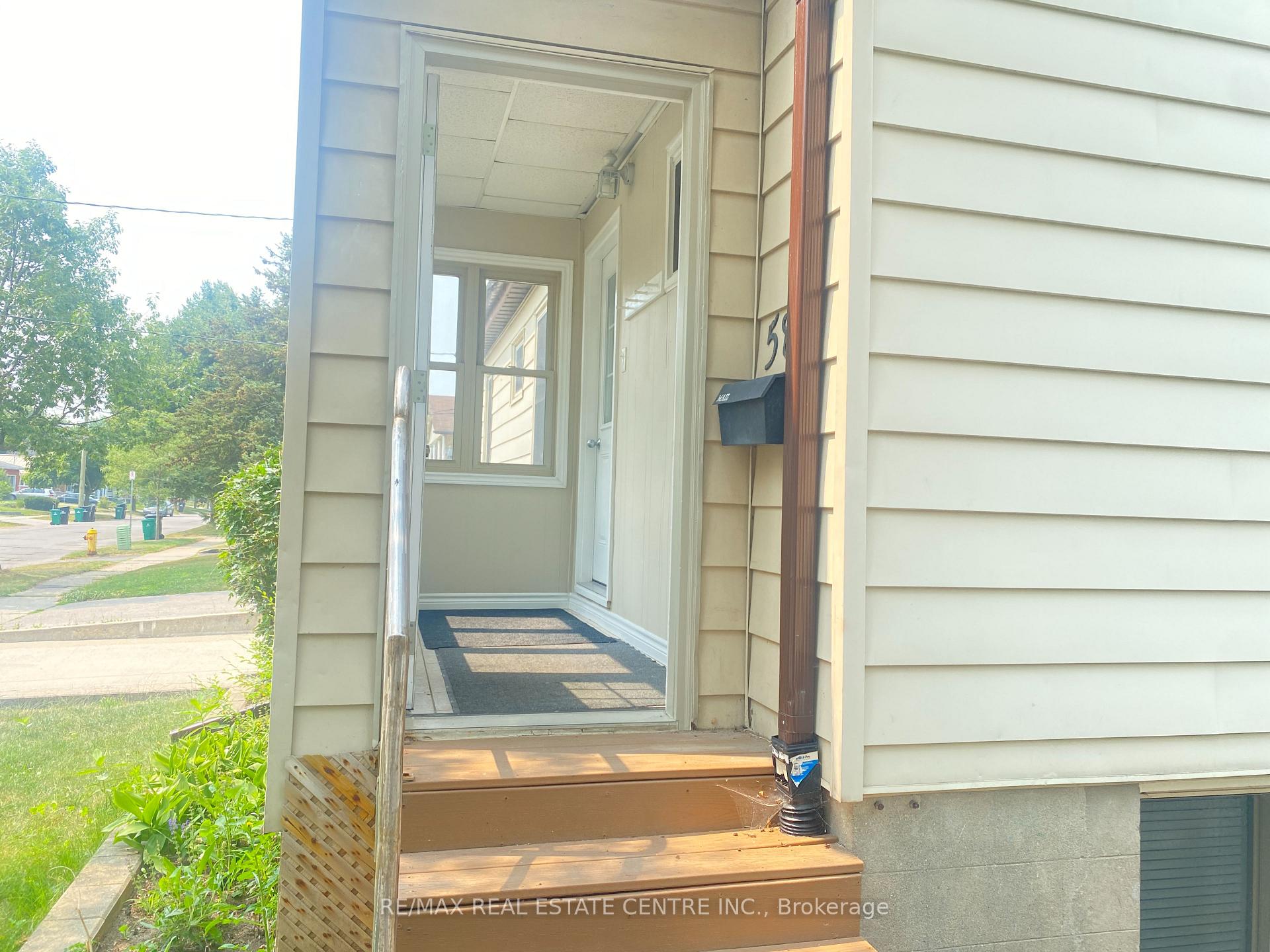 Photo 18 of 58A Fifth Avenue, Kitchener, Stanley Park — HOMEH
