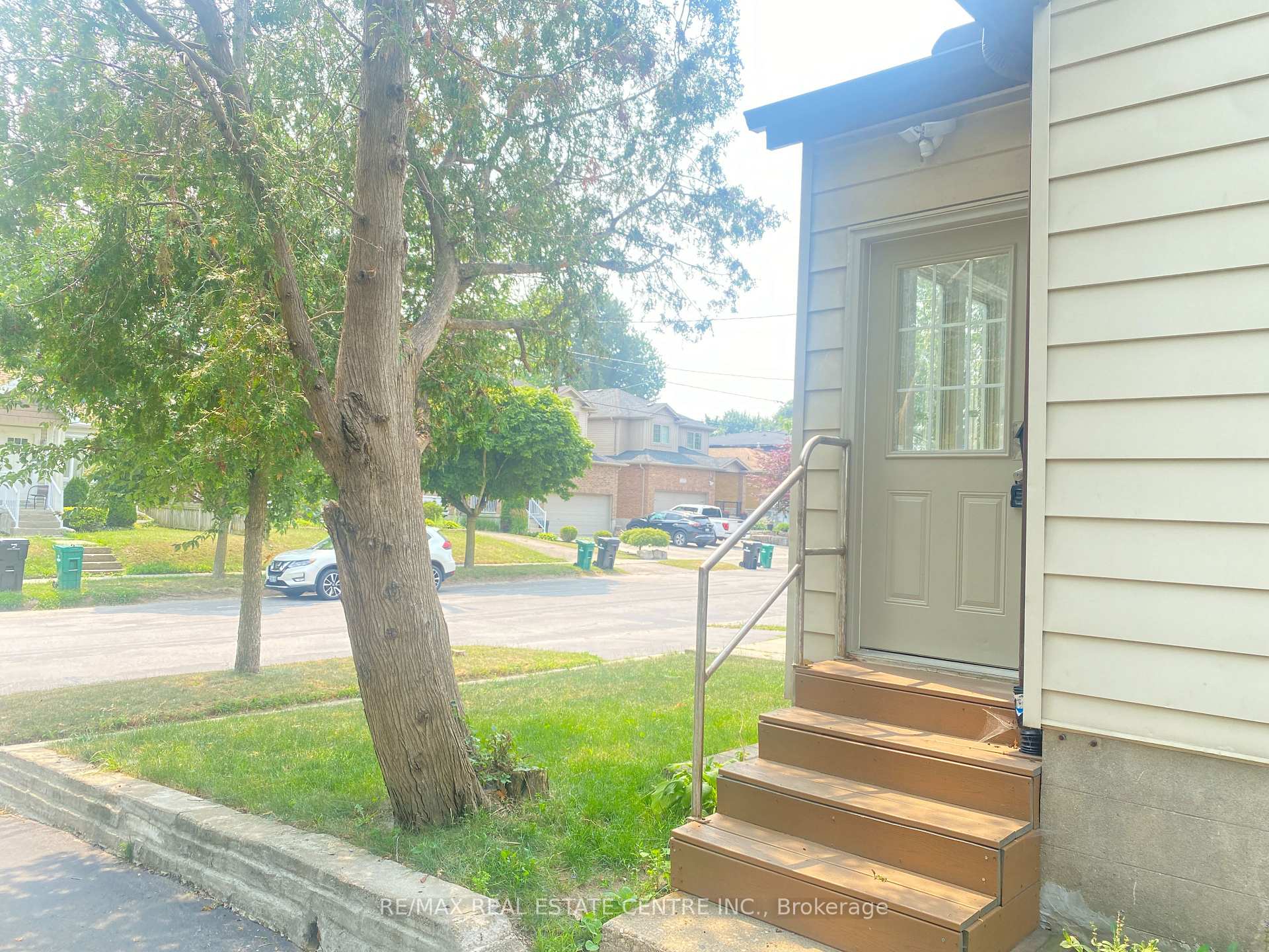Photo 19 of 58A Fifth Avenue, Kitchener, Stanley Park — HOMEH