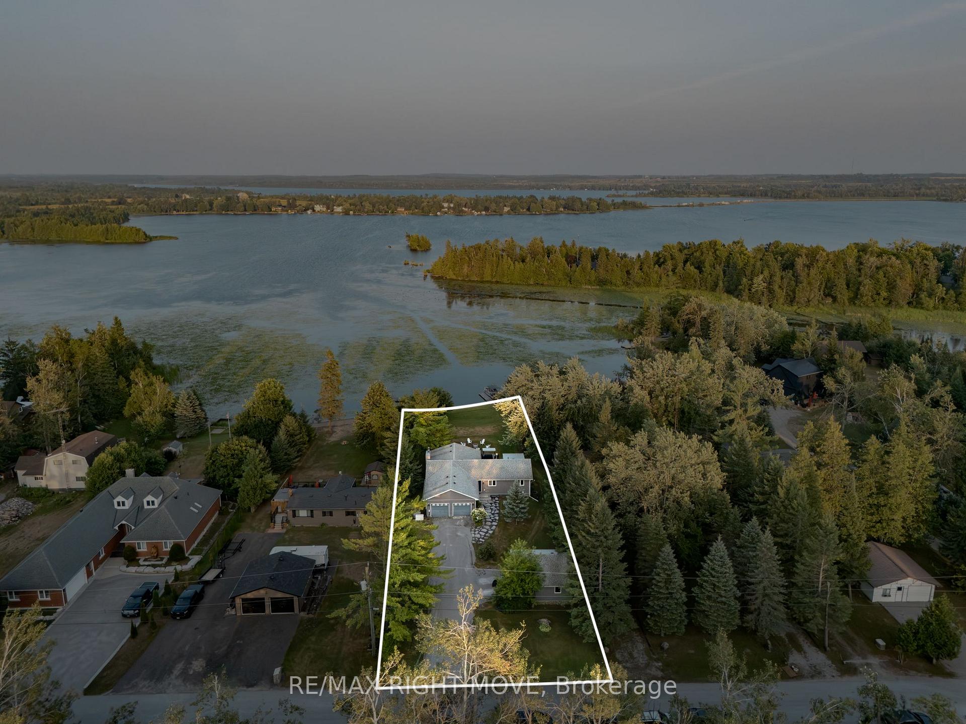 Photo 37 of 35 Cedar Bay Road, Kawartha Lakes, Carden — HOMEH