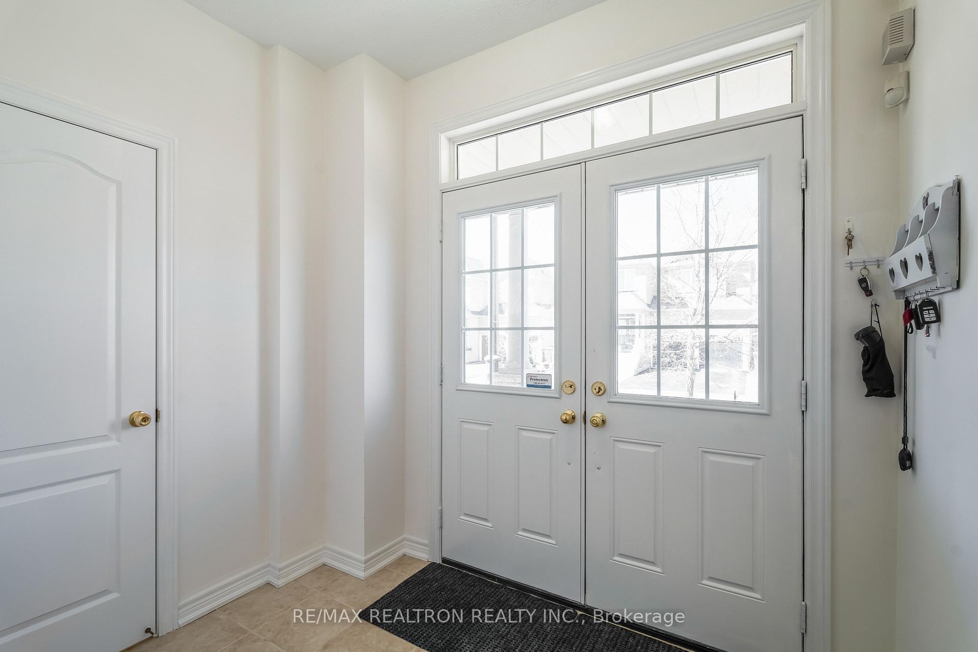 Photo 3 of 9 Constance Street, Brampton, Bram East — HOMEH