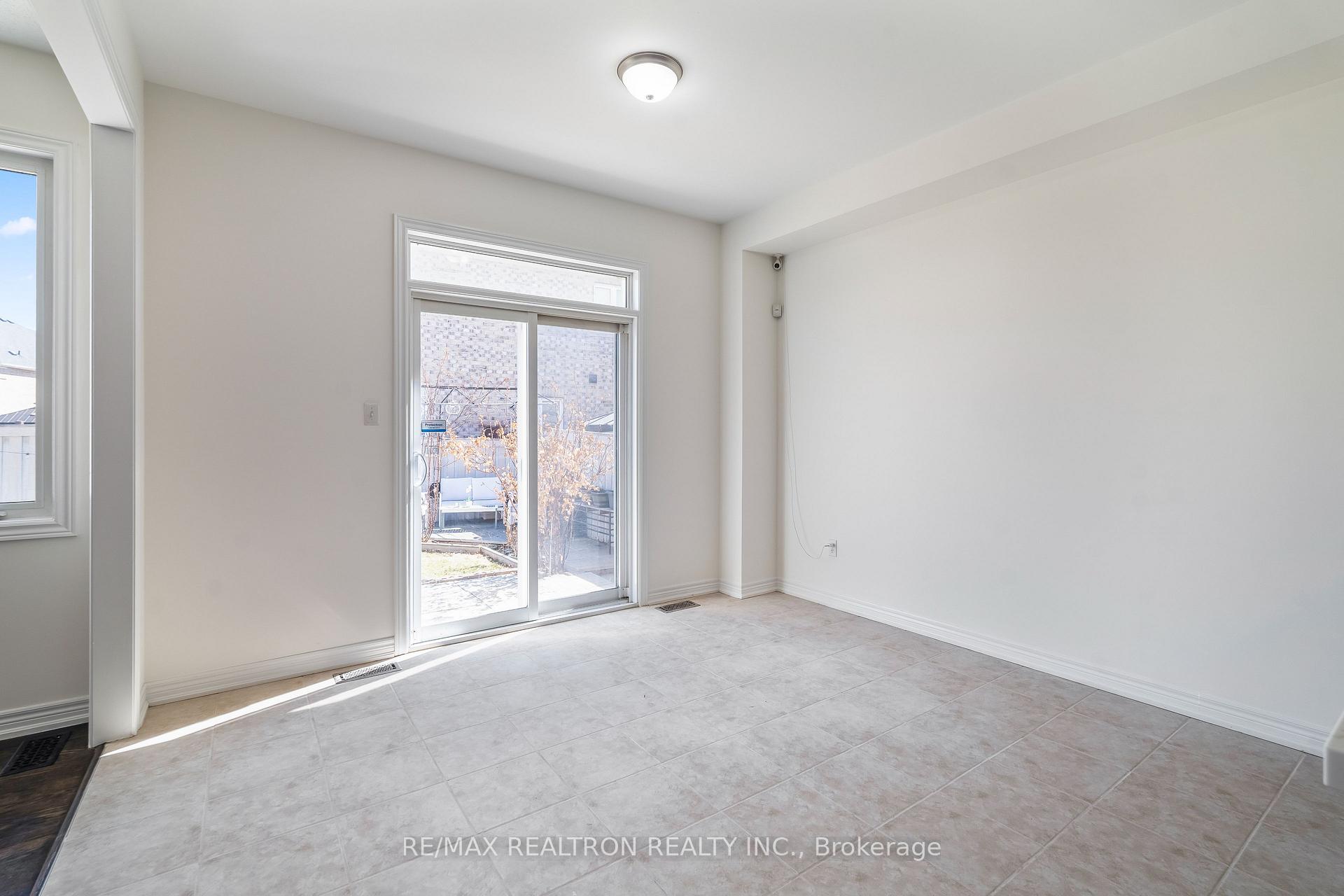 Photo 10 of 9 Constance Street, Brampton, Bram East — HOMEH